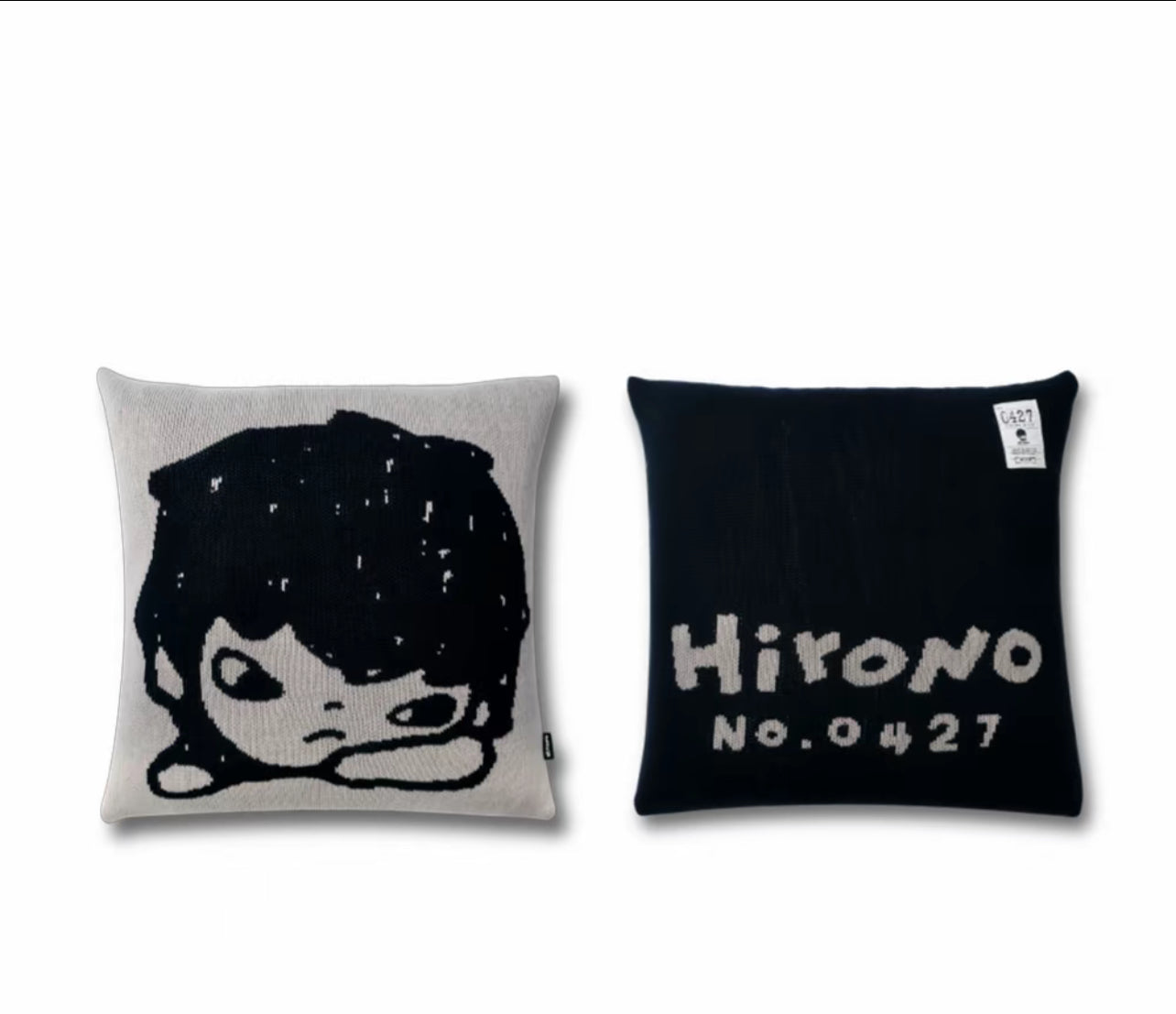 HIRONO Living wild- Knitted Pillow Dark Grey