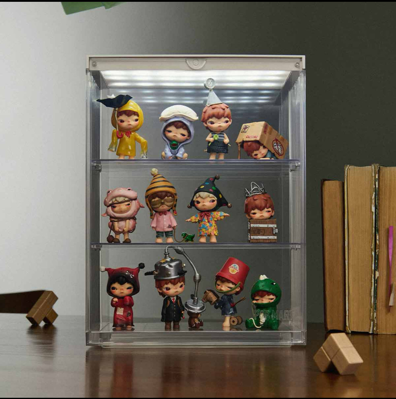 POPMART 400% Assemble lighted Display Container figures not included